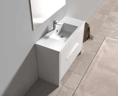 Evos Boutiques 47 in white vanity looking down 